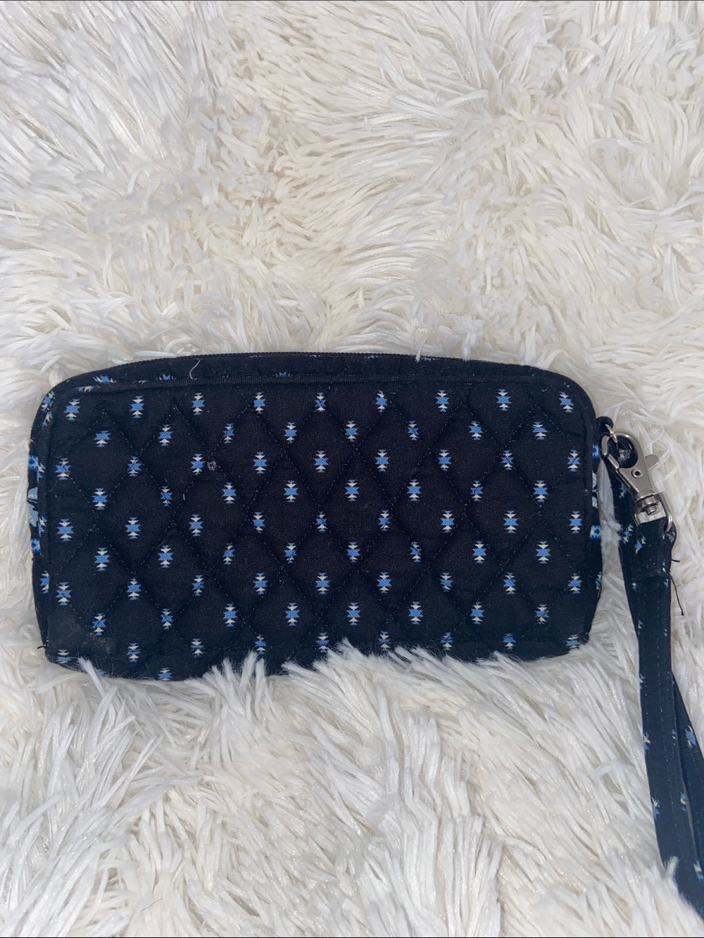 Vera Bradley Trio Bundle Quilted Navy Blue Paisley Wallet & 2 Cosmetic Wristlets - Picture 14 of 16